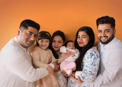 Family photoshoot with baby sibling photoshoot newborn baby photoshoot with parents family portrait photography 16