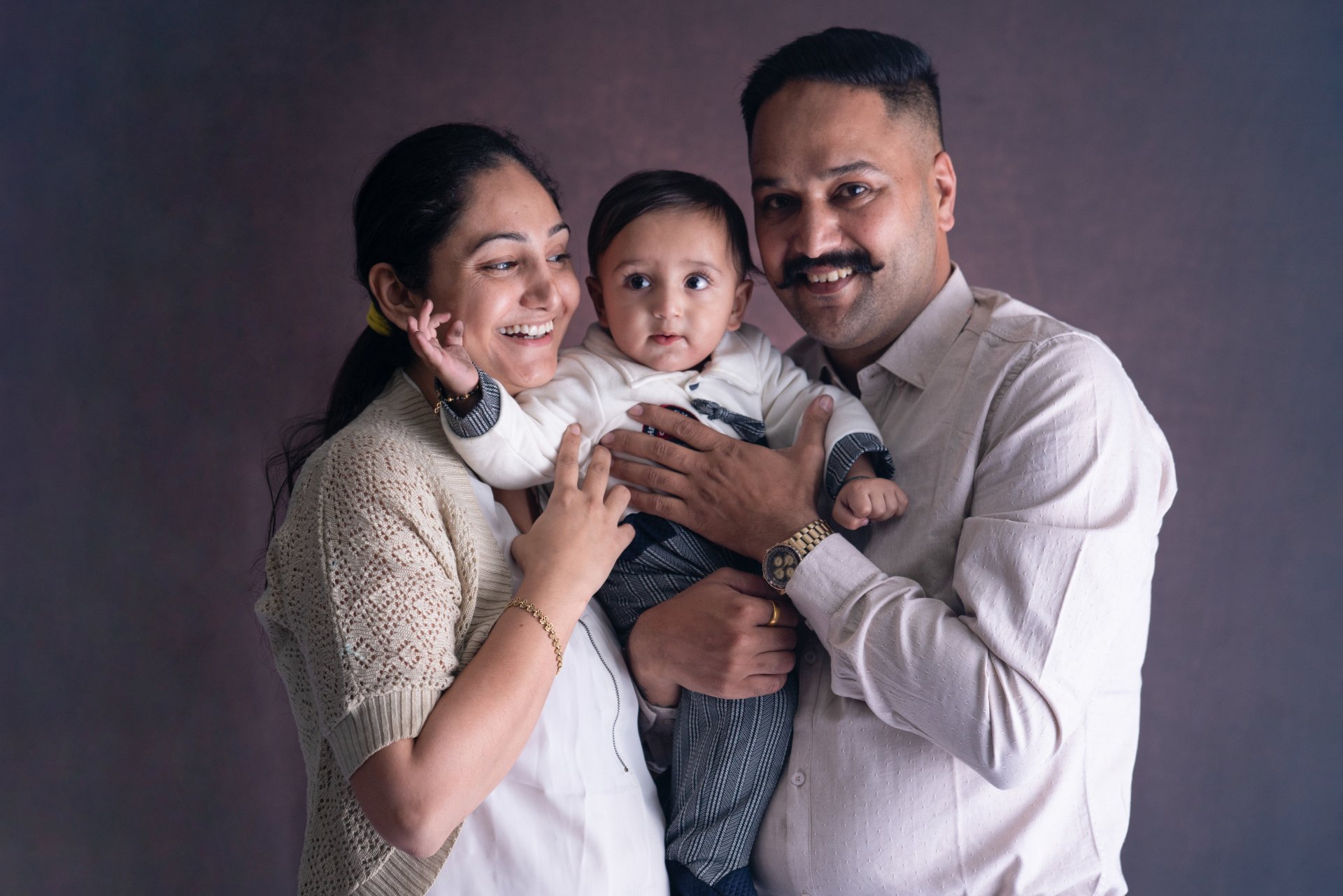 Portfolio | Maternity Photoshoot Newborn Baby Photoshoot by Amrit Ammu