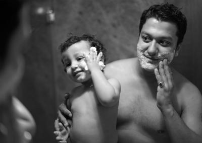 Family photoshoot with baby sibling photoshoot newborn baby photoshoot with parents family portrait photography 01