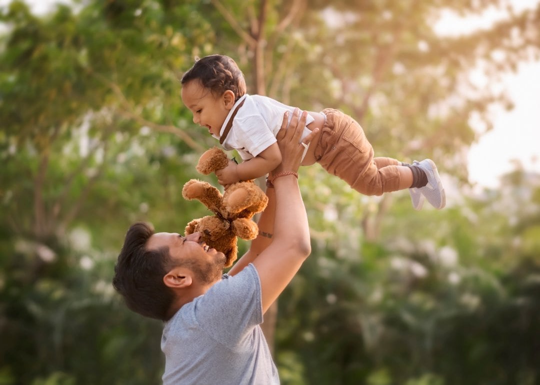Father's Day Special 10 Ways for Father's to Bond Better with Newborn Baby and Enjoy Fatherhood